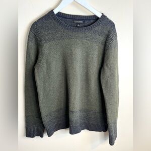Banana Republic Men's 100% Merino Wool Green and Gray Crewneck Sweater